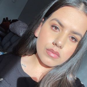 Meet your Posher, Sameena